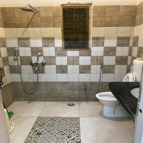 Lake View Home Stay